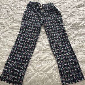 🛑CLEARANCE 🛑 Boys Vineyard Vines Pajama Pants with Santa hat whales